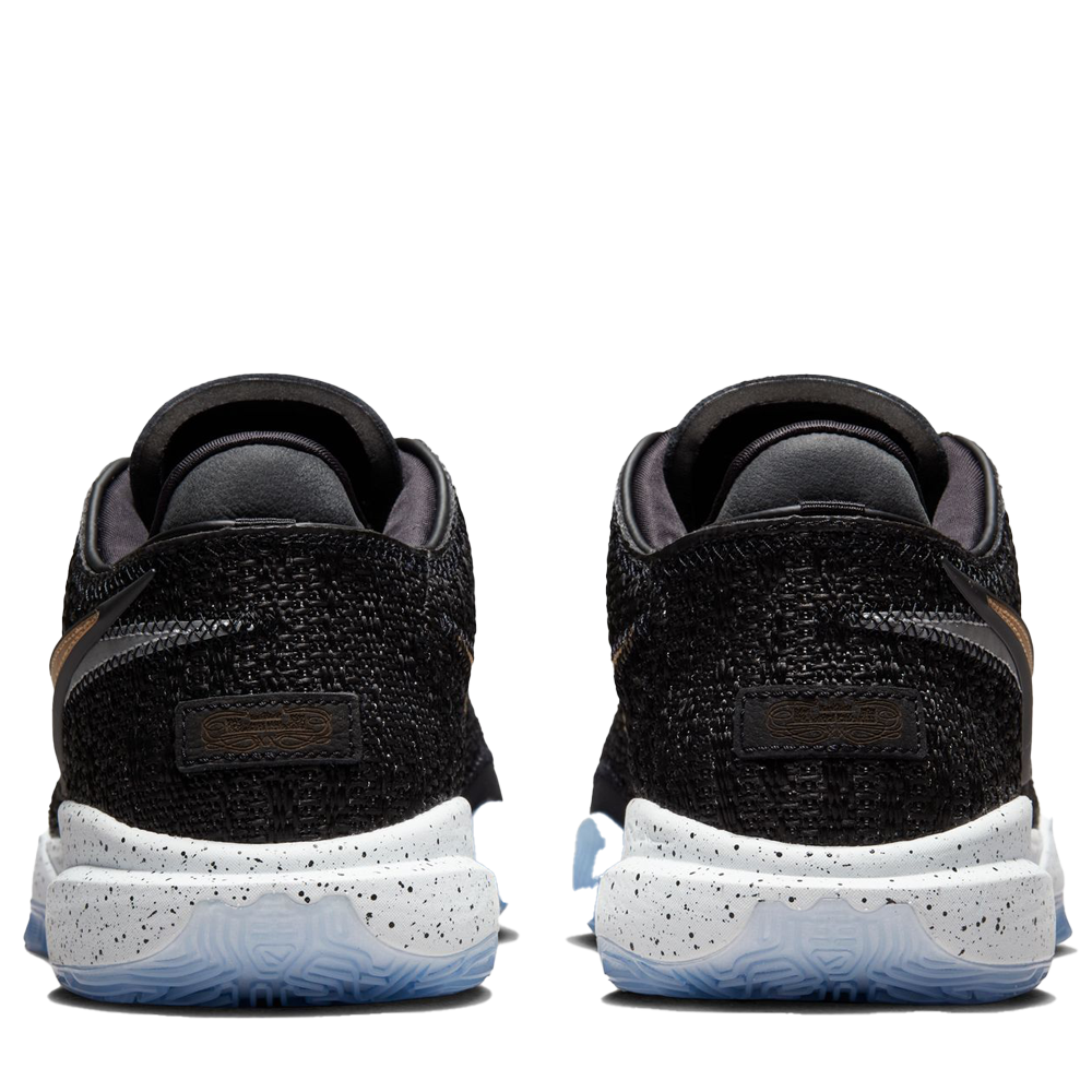 Nike Men's LeBron 20 Basketball Shoes